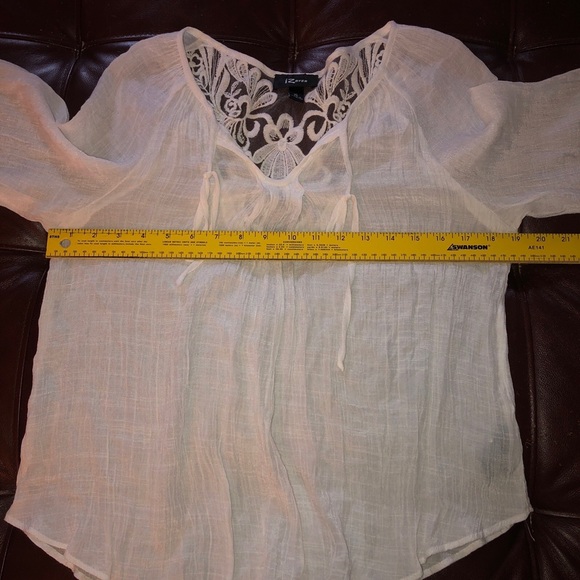 White top with back lace detail. SZ xlarge.  Cropped - Picture 9 of 12